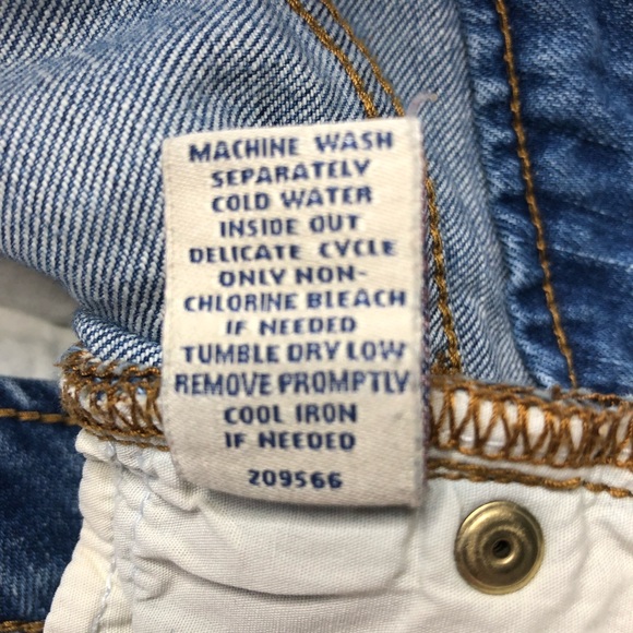 CAbi #319 Ruby Low Rise Skinny Jeans - Picture 12 of 13